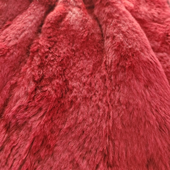 Bisou Bisou Authentic Red Spanish Rabbit Fur Vest - Picture 5 of 11